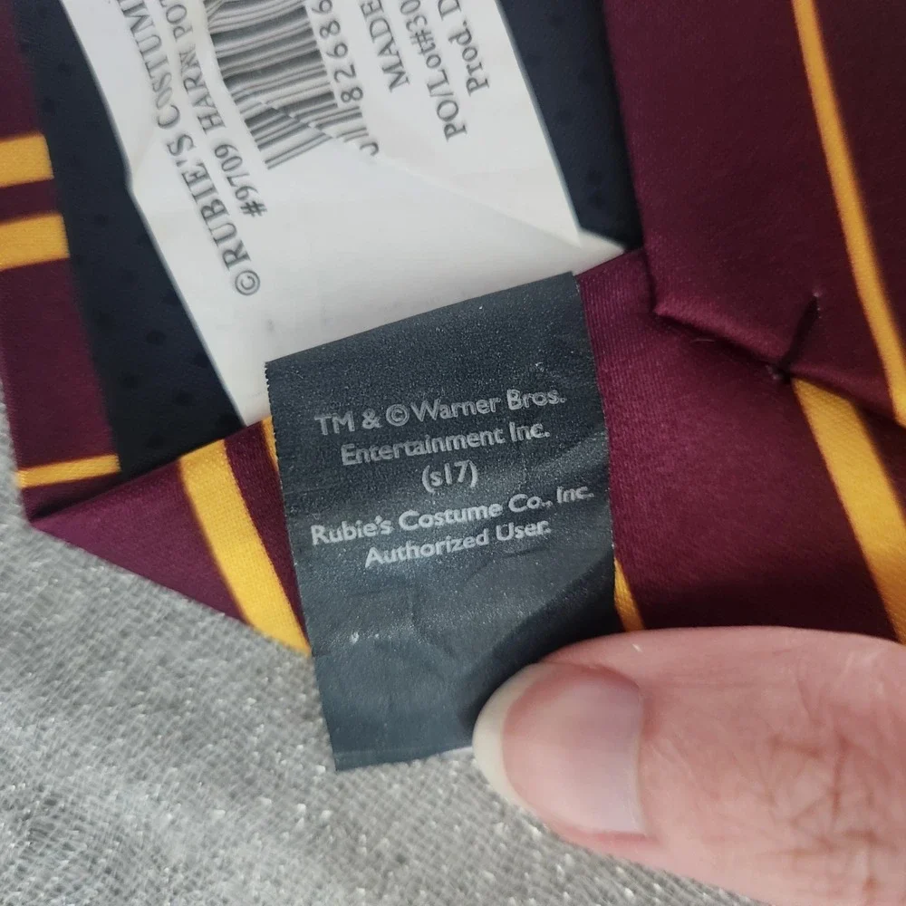 Harry Potter‎ Gryffindor Tie Rubies Costume Co Burgundy Gold Striped Hogwarts